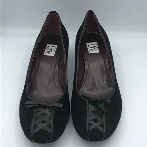 IMPORTED ITALIAN KITTEN HEELS